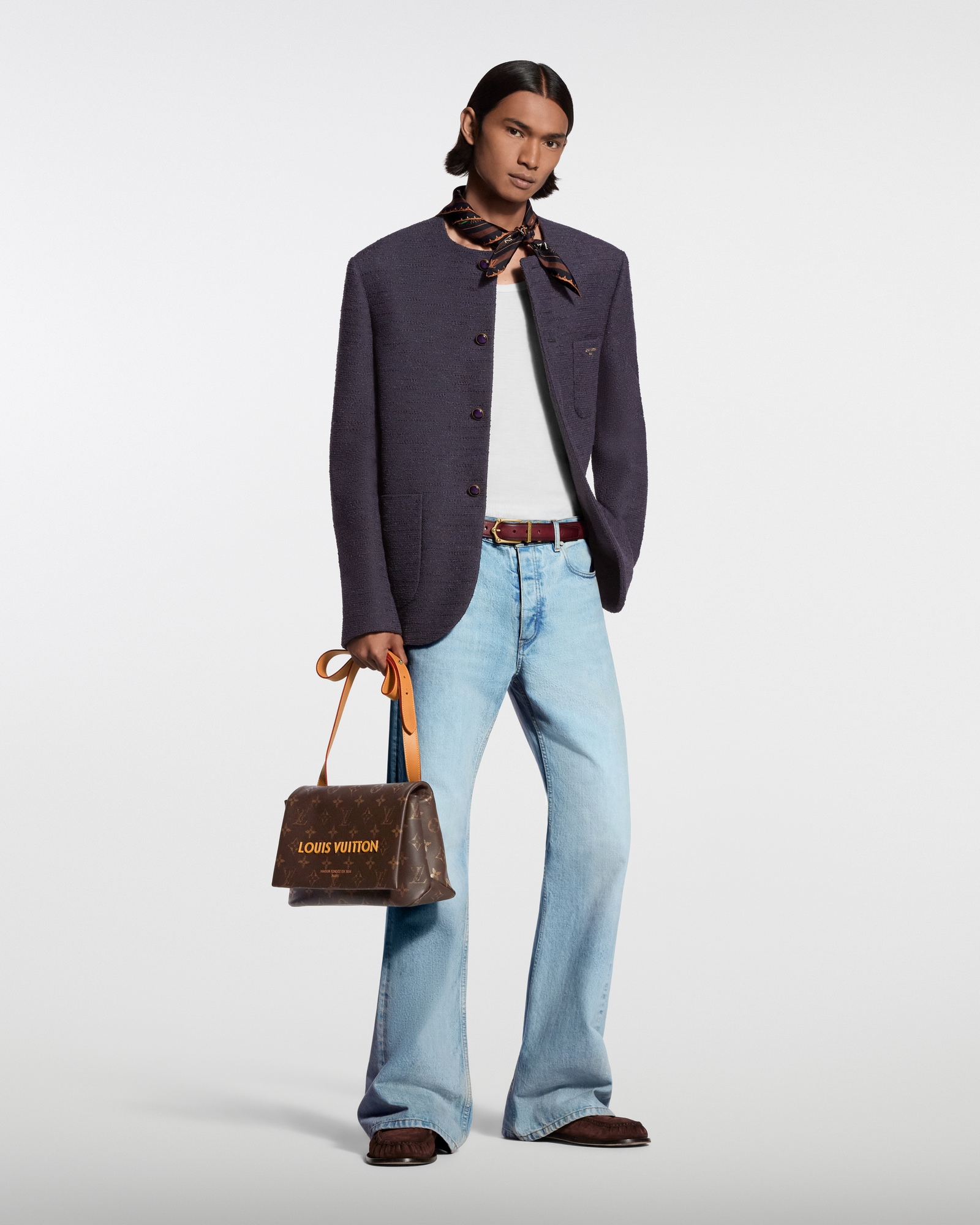 louis-vuitton-collarless-